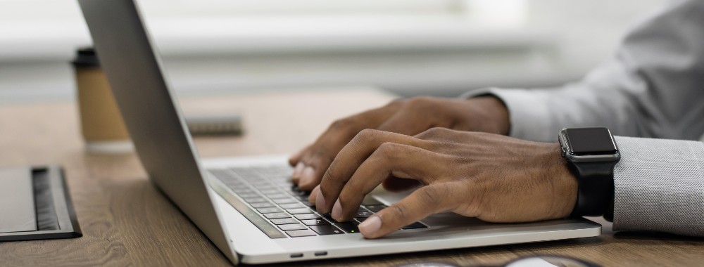 How to Turn Off Auto Caps on Mac